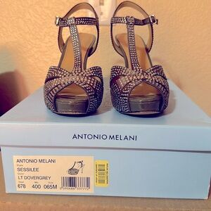 Antonio Melani heels!   4 inch heels.  Size 6.5